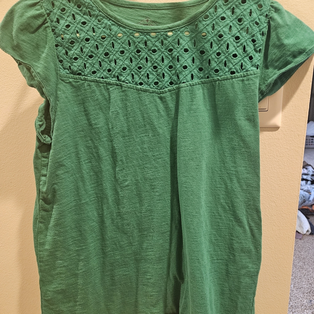 St. John's Bay Green Eyelet Yoke Short Sleeve Top